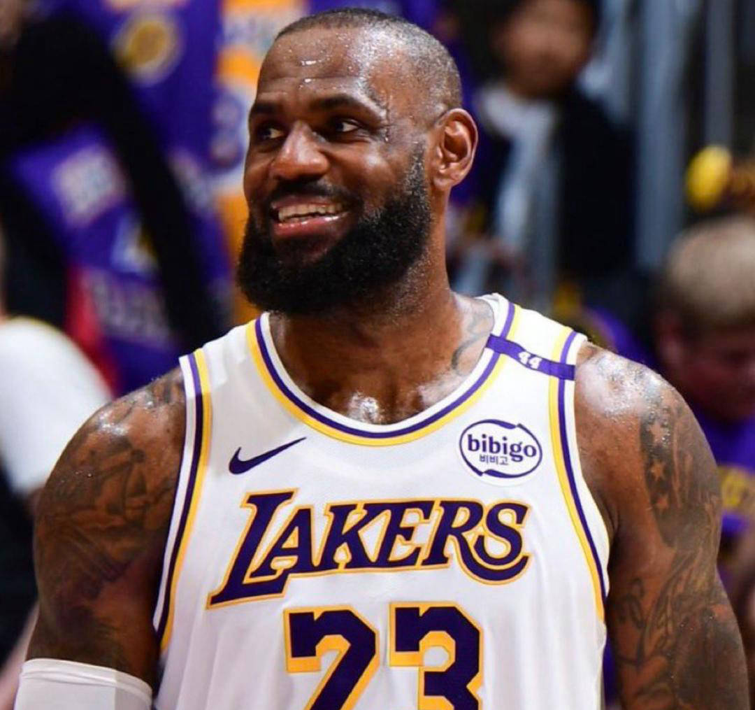 南宫NG28有限公司-猛龙绝杀时刻，官方宣布新规点燃赛场，詹姆斯迎来胜利！